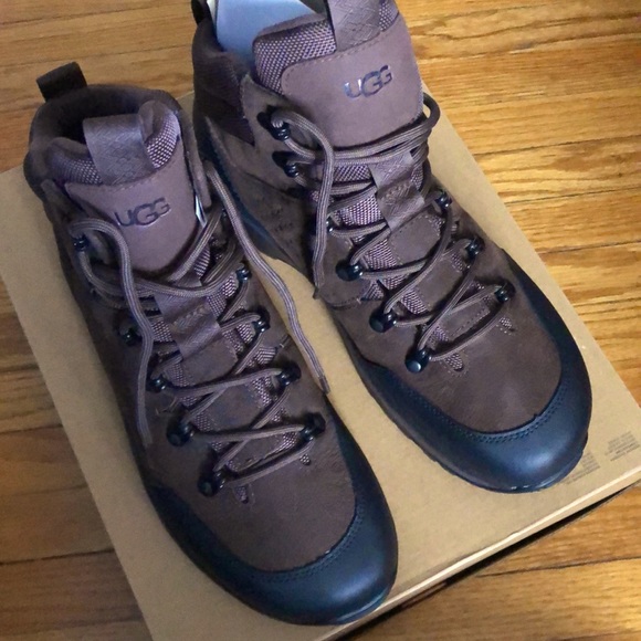 UGG Emmett Boot - Picture 2 of 3